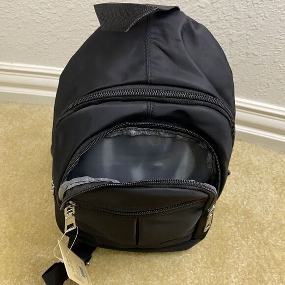 New Backpack - Compact Size - Black - Picture 6 of 10